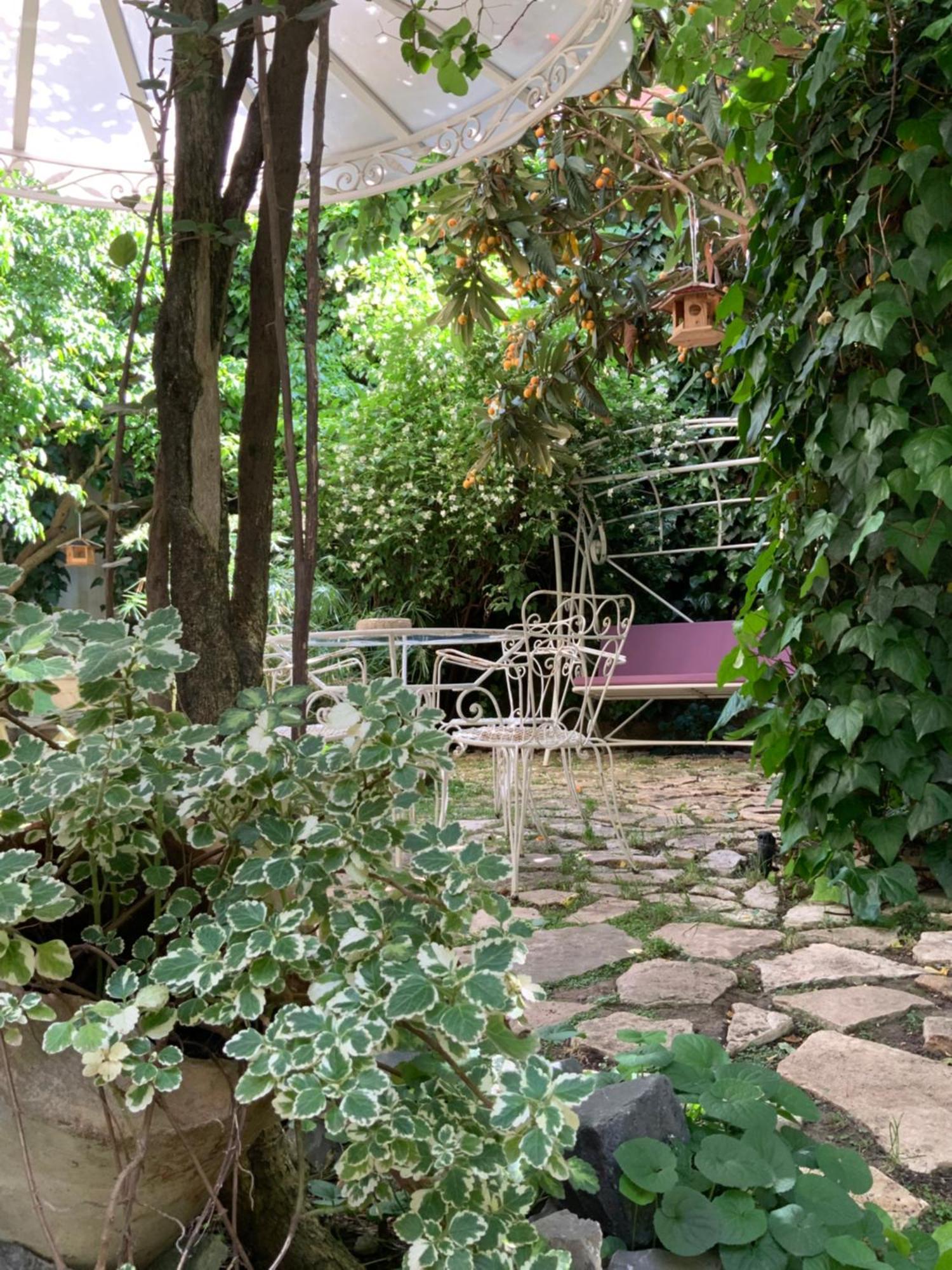 Vatican Fairytale Garden Gasthuis Rome